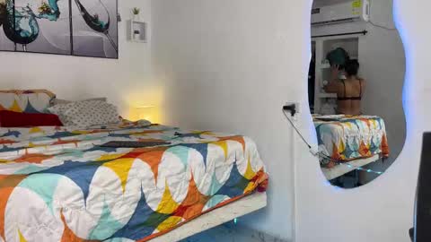 Wendy Alex online show from March 18, 1:09 am