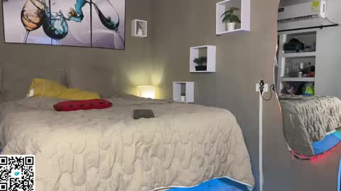 Wendy Alex online show from April 13, 11:10 pm