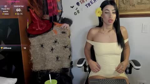 Wendy Marshall  online show from October 27, 7:18 pm