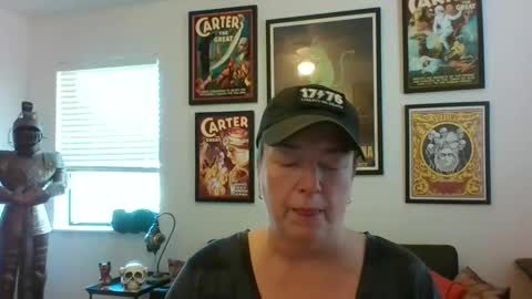Snapshot of wendycu chatting on April 19, 8:44 pm WendyCU online show from April 19, 8:44 pm