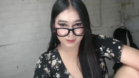 Snapshot of weremeanttobe chatting on September 17, 6:53 pm andrew online show from September 17, 6:53 pm