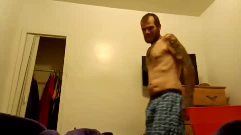 wertschris187 online show from December 1, 8:41 am