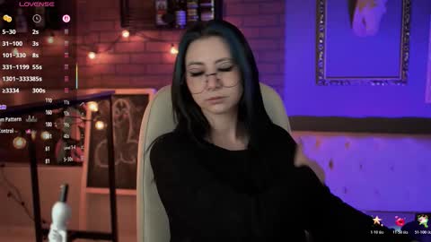 little girl who is always rightLisa online show from November 26, 2:12 am