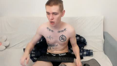 Snapshot of wesleyross chatting on January 8, 8:50 pm Wes online show from January 8, 8:50 pm