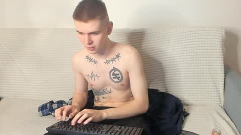 Snapshot of wesleyross chatting on January 15, 11:51 pm Wes online show from January 15, 11:51 pm