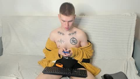 Snapshot of wesleyross chatting on January 16, 9:08 pm Wes online show from January 16, 9:08 pm