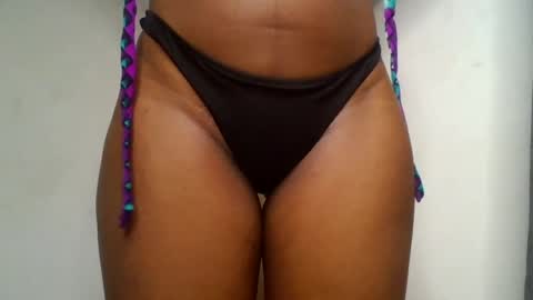 wet_pussieyy online show from June 26, 10:19 am