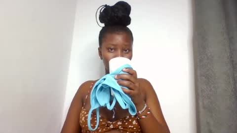 wet_pussieyy online show from July 20, 4:05 am