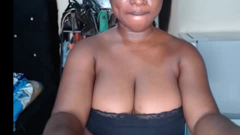 Snapshot of wet_xxpussy55 chatting on November 9, 1:20 pm Sonia online show from November 9, 1:20 pm