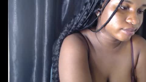Snapshot of wet_xxpussy55 chatting on February 10, 7:56 am Sonia online show from February 10, 7:56 am