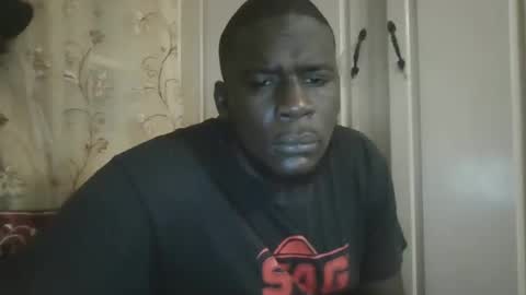 Snapshot of wetcock44 chatting on February 14, 3:33 am wetcock44 online show from February 14, 3:33 am