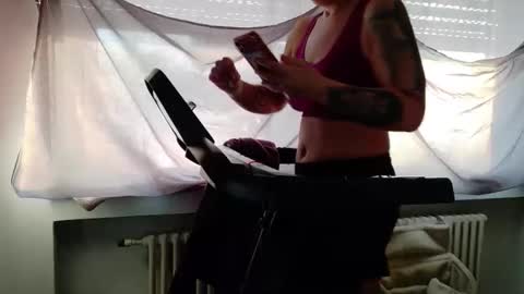 Wetgerman online show from February 20, 7:43 am