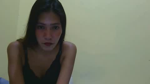 wetpetitechix online show from May 29, 11:19 am