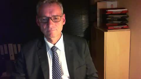 Snapshot of wetsuitedman chatting on October 23, 4:28 pm Franz online show from October 23, 4:28 pm