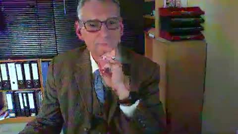 Snapshot of wetsuitedman chatting on March 19, 5:06 pm Franz online show from March 19, 5:06 pm