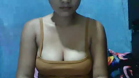Snapshot of wettyhottie69 chatting on April 14, 9:54 pm wettyhottie69 online show from April 14, 9:54 pm
