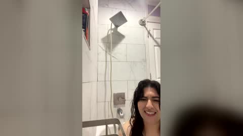 Snapshot of wetzz chatting on February 26, 10:14 am wetzz online show from February 26, 10:14 am