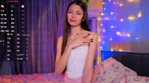 Kaylee online show from April 13, 7:52 pm