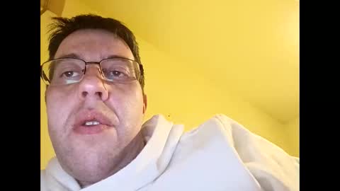 Snapshot of whatwouldyouliketosee chatting on February 19, 6:32 pm stoffy online show from February 19, 6:32 pm