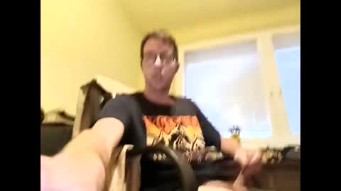 Snapshot of whatwouldyouliketosee chatting on October 7, 4:15 pm stoffy online show from October 7, 4:15 pm