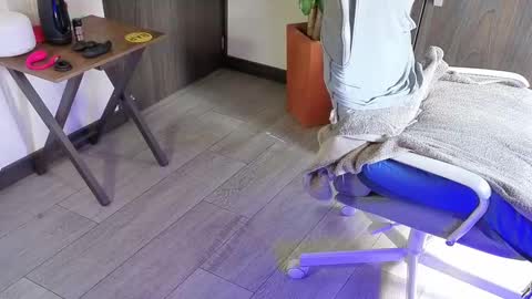 Will online show from March 25, 2:12 pm