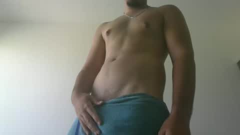 Snapshot of whiiteprince chatting on December 11, 8:47 am whiiteprince online show from December 11, 8:47 am