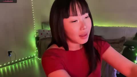 Snapshot of whispersofdarsy chatting on March 2, 6:04 pm whispersofdarsy online show from March 2, 6:04 pm