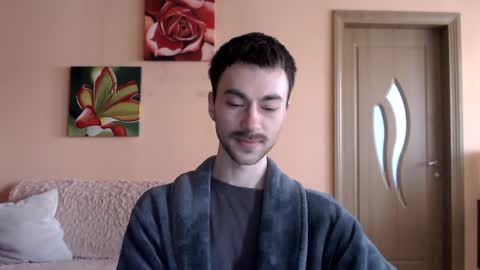 Tom online show from April 3, 11:19 am