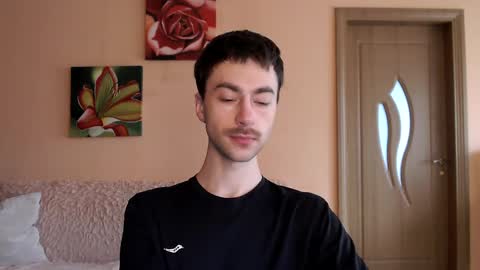 Tom online show from May 9, 12:32 pm