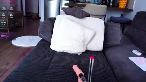 Snapshot of whitebanny chatting on March 21, 8:19 am Kate online show from March 21, 8:19 am