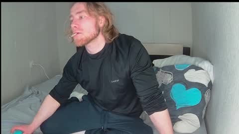 whitebars22 online show from April 8, 8:36 am