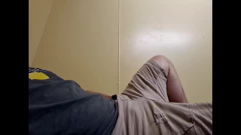 Snapshot of whiteboi9284 chatting on October 26, 10:36 pm whiteboi9284 online show from October 26, 10:36 pm