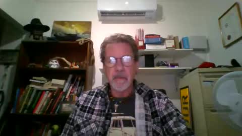 whiteboomer online show from April 18, 7:29 pm