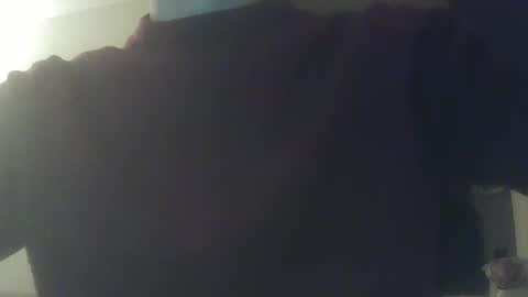 Snapshot of whiteduke81 chatting on January 17, 6:33 pm Whiteduke online show from January 17, 6:33 pm