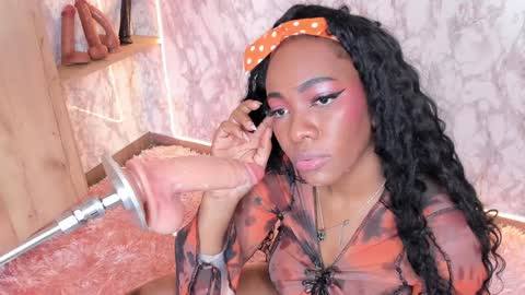Snapshot of whitneyyfox chatting on January 14, 8:31 am whitneyyfox online show from January 14, 8:31 am
