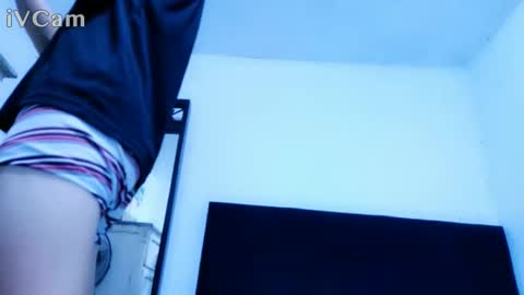 A little Whitte Raven online show from March 30, 7:04 pm