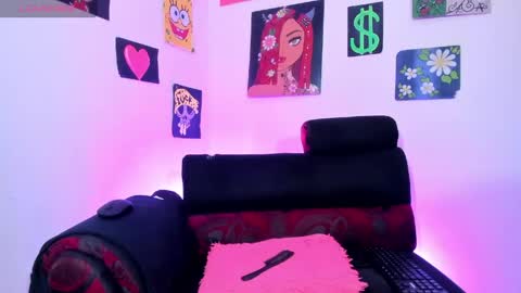 Snapshot of whiz_masha chatting on May 16, 3:11 pm TAMMY online show from May 16, 3:11 pm