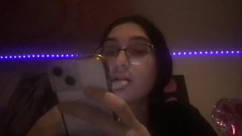 Snapshot of whoami1896 chatting on October 22, 10:20 pm whoami1896 online show from October 22, 10:20 pm
