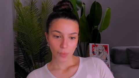 whoislulu online show from December 11, 3:13 am