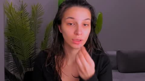 whoislulu online show from January 19, 10:17 pm