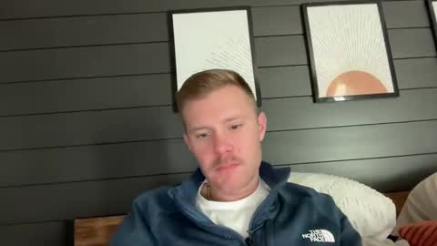 Snapshot of whoops1017 chatting on December 17, 6:20 pm whoops1017 online show from December 17, 6:20 pm