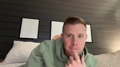 Snapshot of whoops1017 chatting on March 6, 4:28 pm whoops1017 online show from March 6, 4:28 pm