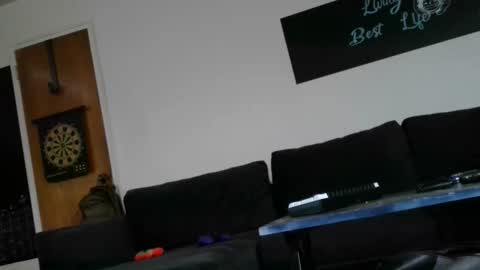 whosten0 online show from March 4, 1:55 am