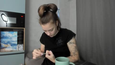 Veronica online show from November 21, 3:54 pm