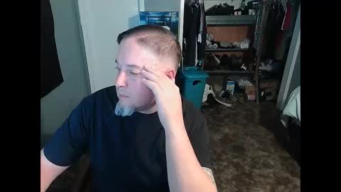 whydoidothis77 online show from March 1, 2:24 am