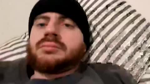 Snapshot of whydyoubanmebro chatting on March 3, 5:35 am Larry online show from March 3, 5:35 am