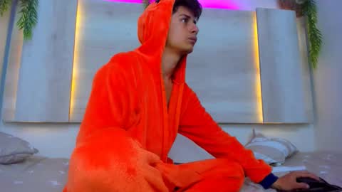 Snapshot of wickedboy_twink chatting on November 2, 12:51 pm JAISON online show from November 2, 12:51 pm