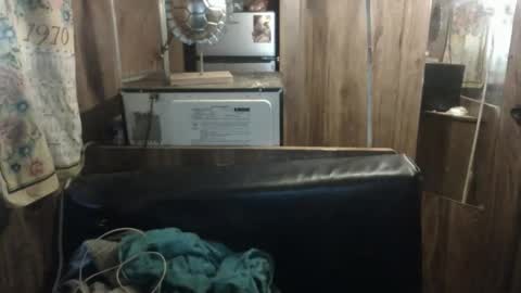 Snapshot of wigper chatting on February 23, 11:57 pm wigper online show from February 23, 11:57 pm