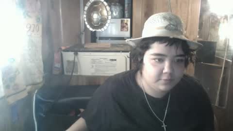 Snapshot of wigper chatting on March 2, 11:33 pm wigper online show from March 2, 11:33 pm