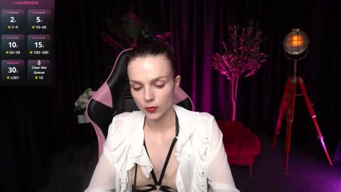 Alice online show from March 6, 4:03 pm